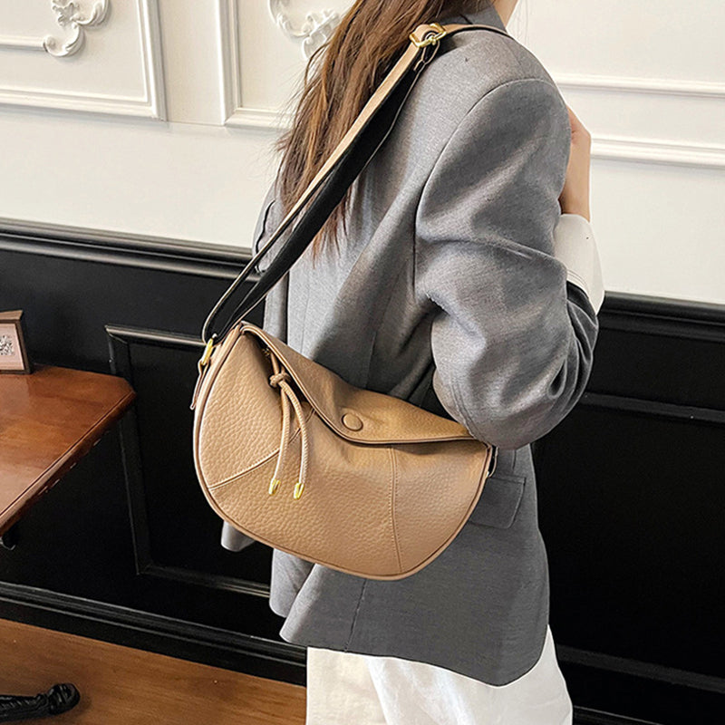 👜✨ Minimalistická crossbody kabelka Dumpling – styl a praktičnost v jednom