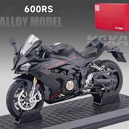 🌟 Model motocyklu v měřítku 1:12 – Interaktivní světla a zvuky! 🏍️
