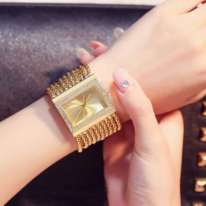⌚ Elegantní čtvercové hodinky se štrasovými kamínky a pompony – váš nový oblíbený doplněk!