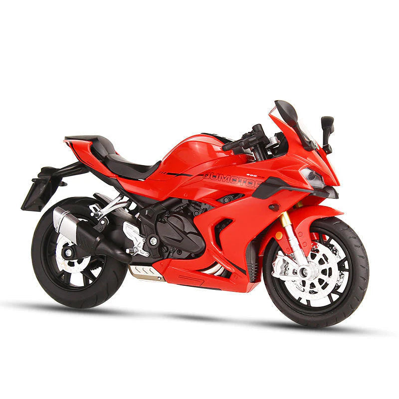 🌟 Model motocyklu v měřítku 1:12 – Interaktivní světla a zvuky! 🏍️
