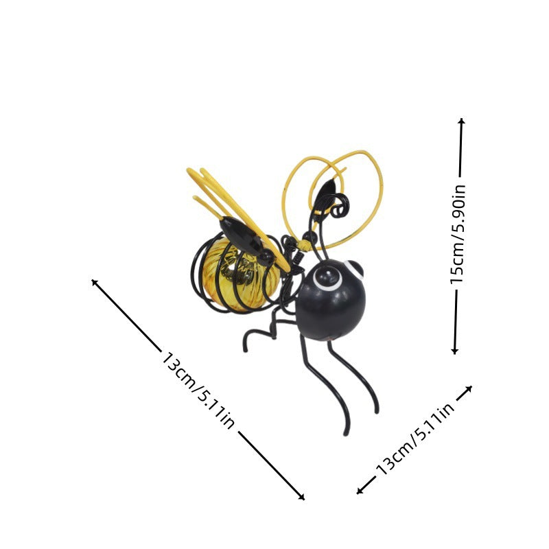 🐝Závěsná solární lampa ve tvaru včely pro venkovní použití