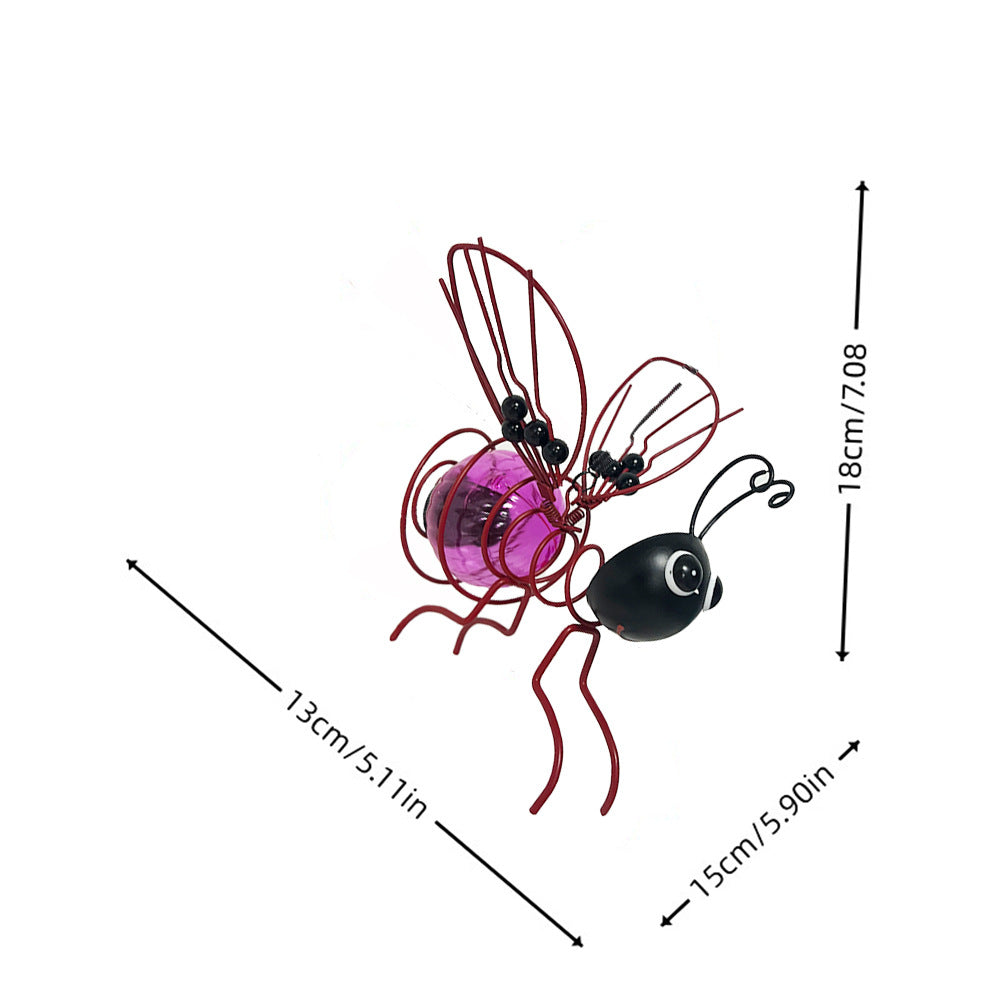 🐝Závěsná solární lampa ve tvaru včely pro venkovní použití