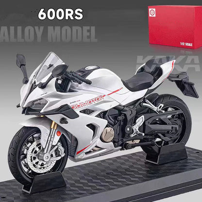 🌟 Model motocyklu v měřítku 1:12 – Interaktivní světla a zvuky! 🏍️